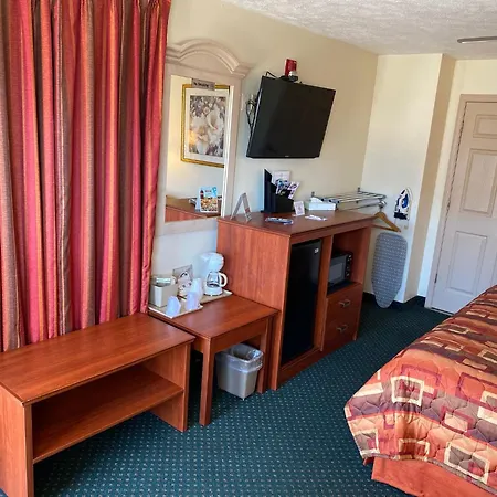 Country Hearth Inn-Union City Room photo